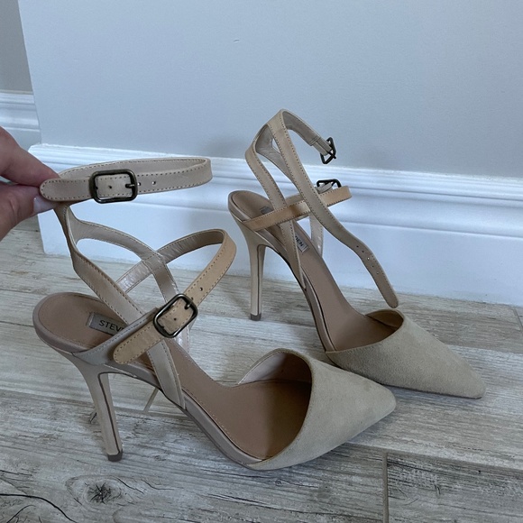 Steve Madden- Neutral Leather Strappy Pointy Toe Heels